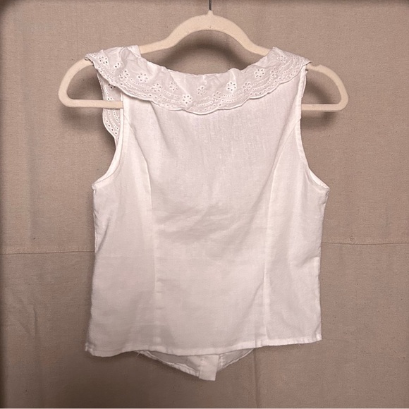 Women’s Ruffle Front Button Top - Picture 2 of 2
